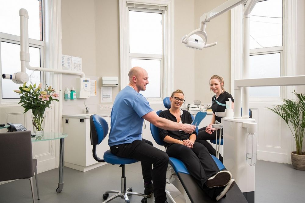 Invisalign for diskré og effektiv tannregulering