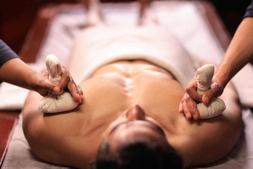 En guide til terapeutisk massasje i Oslo og dyp avspenning med tantrisk massasje